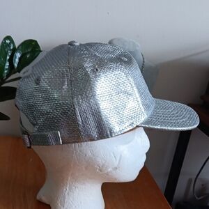 Metallic Straw Cap NWOT